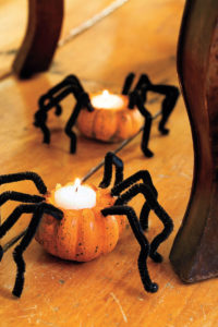 Halloween crafts - pumpkin spiders